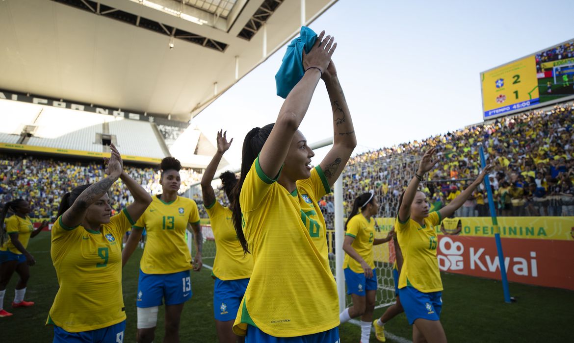 Guaicurus News - Brasil sobe 1 posição em último ranking da Fifa antes da Copa Feminina