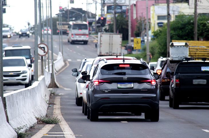 Guaicurus News - Prazo para licenciar veículos com placas final 1 e 2 em MS vence no dia 30