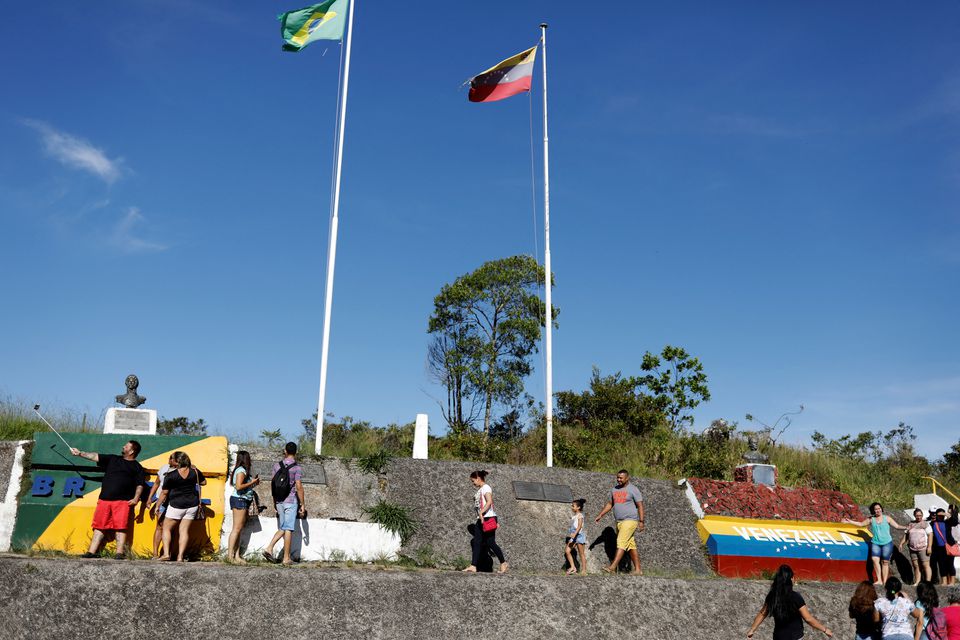 Guaicurus News - Venezuela reabre fronteira com o Brasil após dois anos