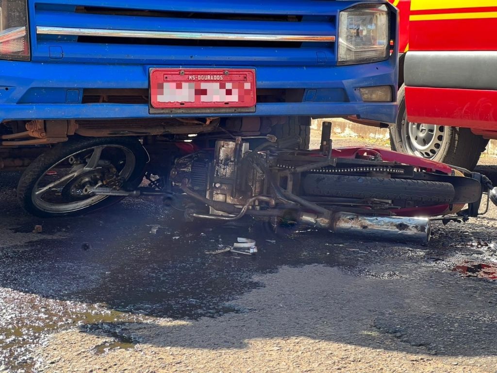 Guaicurus News - Caminhão invade preferencial, atropela e mata motociclista em Nova Andradina