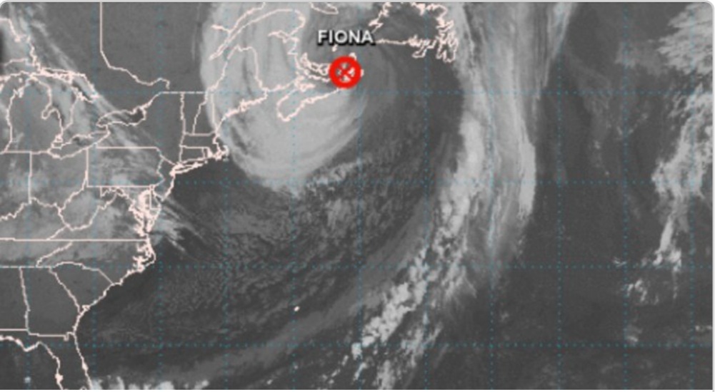 Guaicurus News - A tempestade Fiona atinge a costa leste do Canadá; milhares sem energia