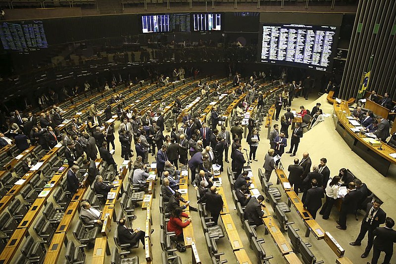 Guaicurus News - Senado votará projeto contra adultização de crianças nas redes