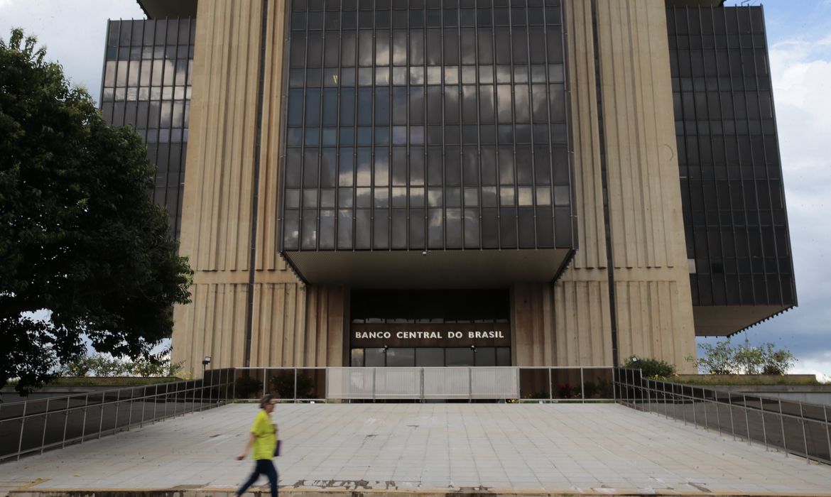Guaicurus News - Inflação de 2025 ficará abaixo do teto da meta, em 4,46%