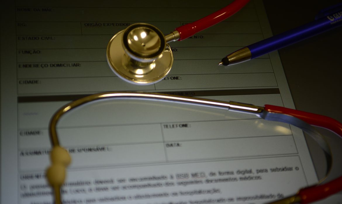 Guaicurus News - Implante contraceptivo deve ser ofertado por planos a partir de hoje